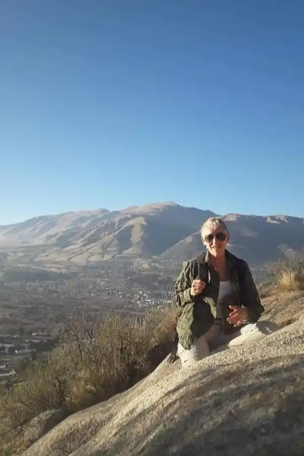 LA CREADORA. Uky Bascary es licenciada en Artes Plásticas de la UNT.