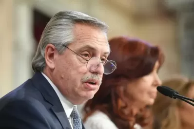 El Fondo, la deuda y las familias que le deben a cada santo una vela