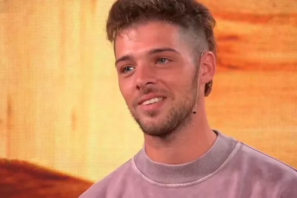 La polémica propuesta de Santi Maratea: cambiar estatuas de próceres por la de dos jóvenes artistas