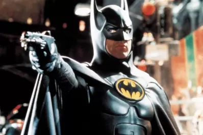 Batman, el oscuro superhéroe de máscara  y capa negra