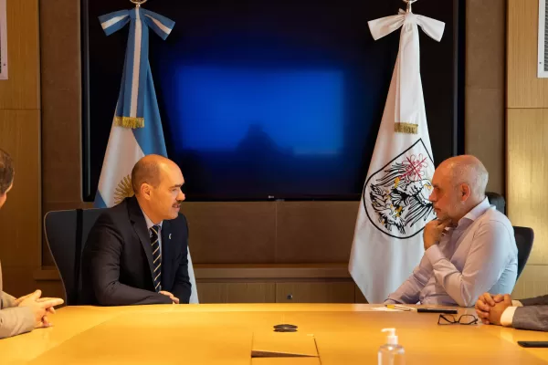 Rodríguez Larreta ofreció ayuda a un miembro de la Embajada de Ucrania en el país