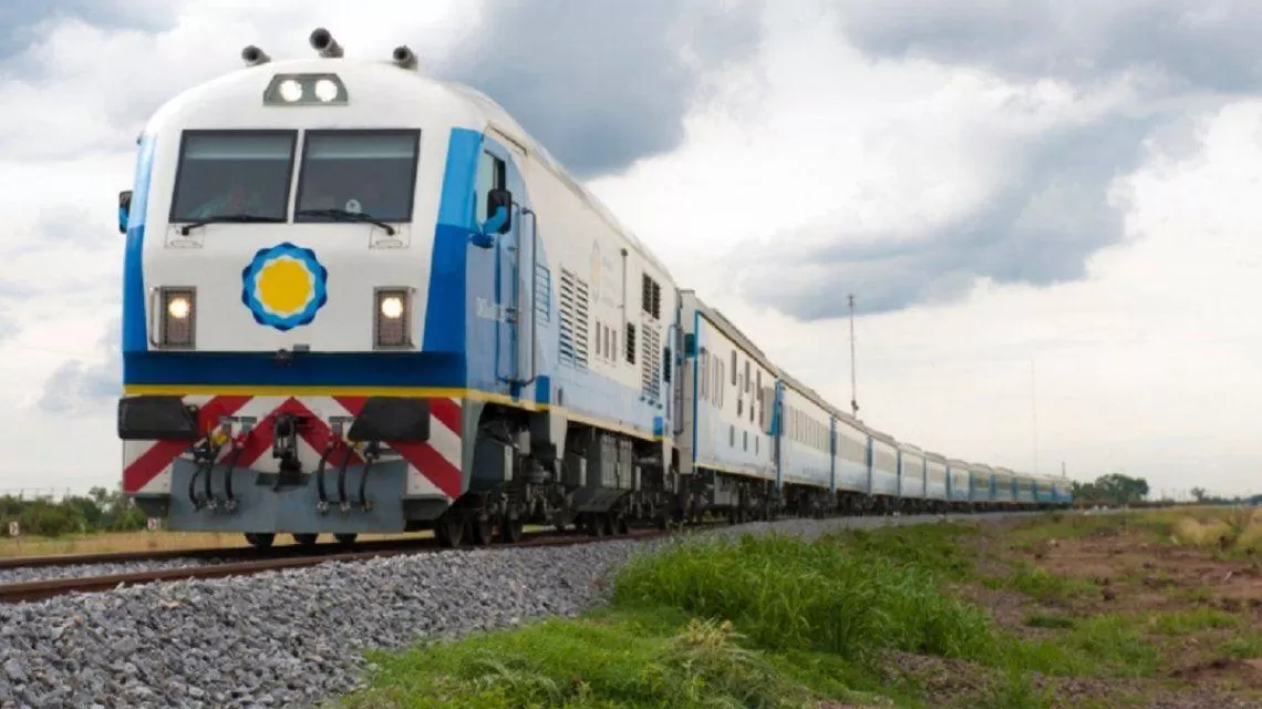 El tren que une Retiro con la provincia de Tucumán. Foto Trenes Argentinos
