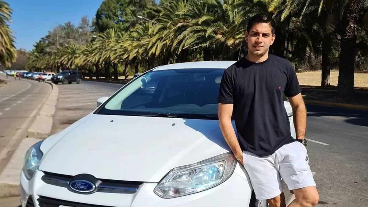 Jean Carlos Sosa fue asesinado de un disparo en el pecho cuando trató de evitar que le robaran su auto en la Cuarta Sección, en Capital.