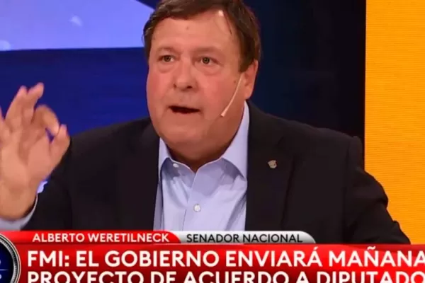 Macri usó el crédito del FMI “para pagarles a fondos y bancos amigos”, sostuvo Weretilneck