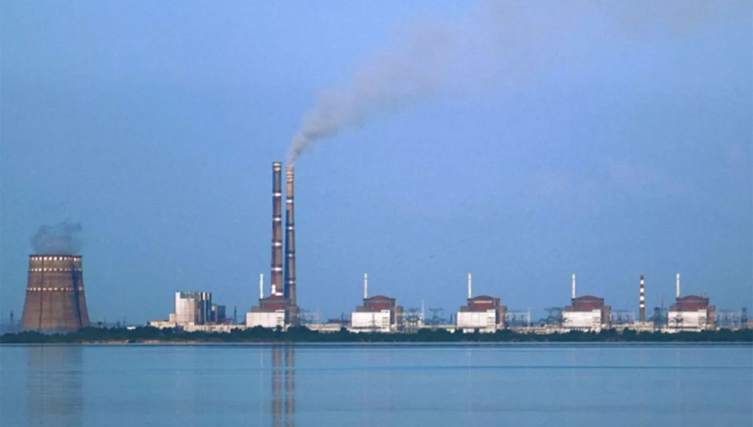 OPERATIVA. La planta de Zaporiyia cerró tres reactores en el inicio de la invasión rusa. 