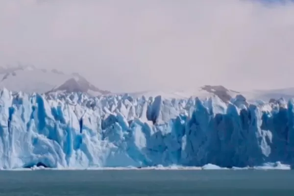 Video: el impactante derrumbe en el glaciar Perito Moreno