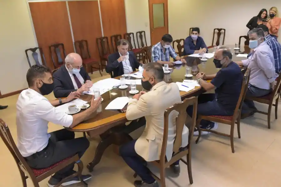 EN COMISIÓN. Los legisladores de Seguridad y Justicia se reunieron este viernes, bajo la presidencia de Vargas Aignasse. Foto: Prensa HLT