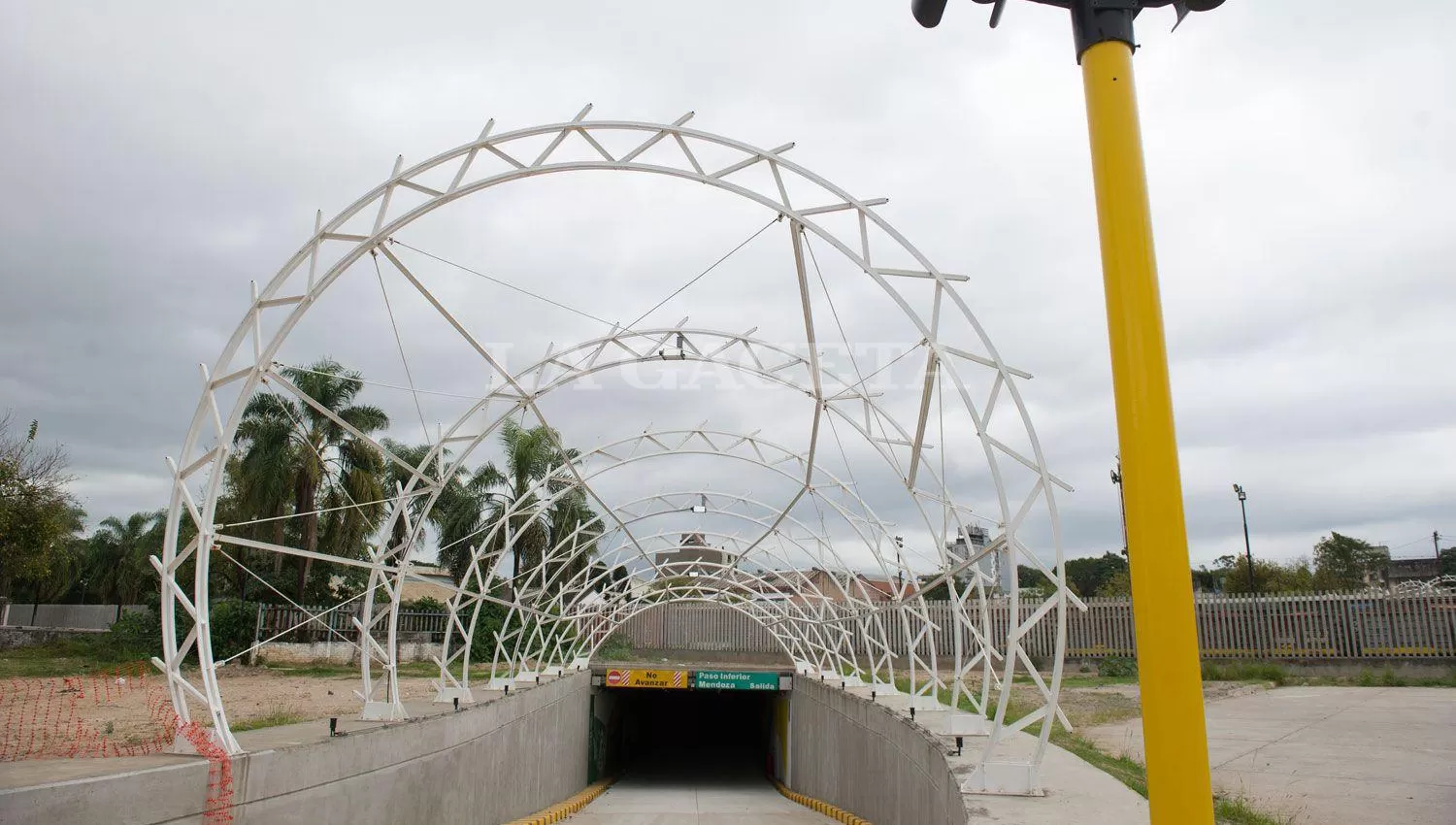 IMAGEN ILUSTRATIVA. La Municipalidad de San Miguel de Tucumán cerró el tránsito en el túnel que une Marco Avellaneda con Suipacha, por Mendoza.