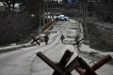 Cancillería logró rescatar de Ucrania a 82 argentinos y a sus familiares