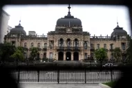 Con Jaldo y Mansilla en Buenos Aires, ¿quién quedó a cargo de la Gobernación de Tucumán?