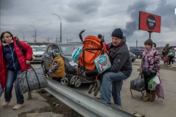 Hay 2 millones de refugiados luego de 12 días de bombardeos de Rusia a Ucrania