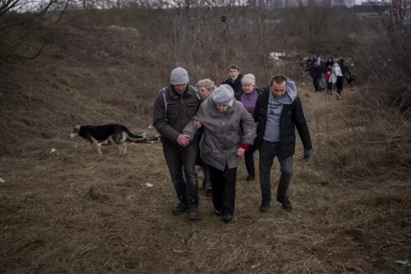 Tras el ataque ruso que dejó 21 civiles muertos, comenzó la evacuación en Sumy
