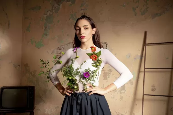 Thelma Fardin lanzó un tema propio en el Día Internacional de la Mujer