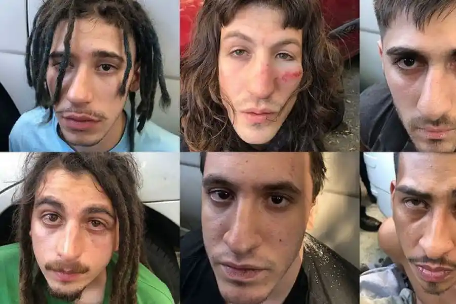 Los seis acusados al momento de su detención