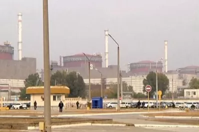 Rusia podría cerrar la central nuclear de Zaporiyia y Kiev advierte riesgo de desastre