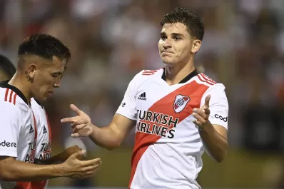 River aplastó a Deportivo Laferrere en Salta