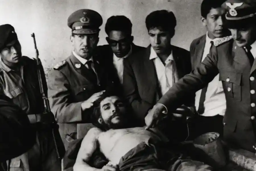 Che Guevara asesinado