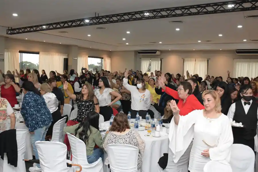 El trabajo de más de 600 pastoras evangelistas fue destacado por Jaldo