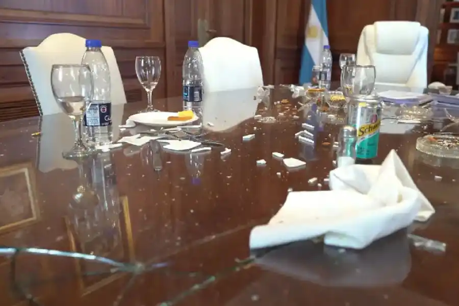 Así quedó el despacho de Cristina Kirchner tras los destrozos en el Congreso
