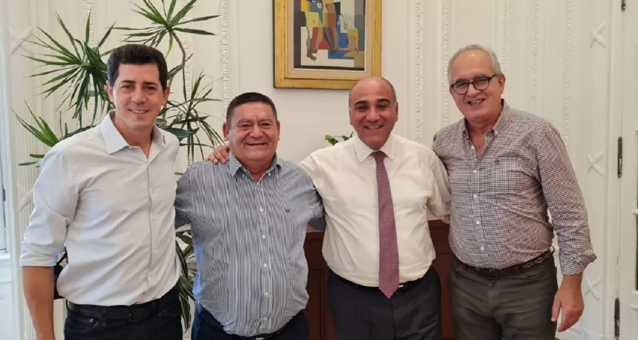 EN BUENOS AIRES. De Pedro, Morales, Manzur y Merkis. Foto de Facebook / Apunt Prensa
