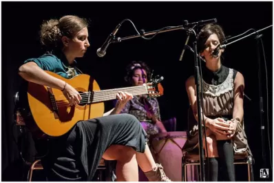 Losotra recupera canciones desde una mirada remozada