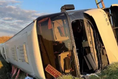 Volcó en Italia un colectivo con refugiados ucranianos: murió una mujer