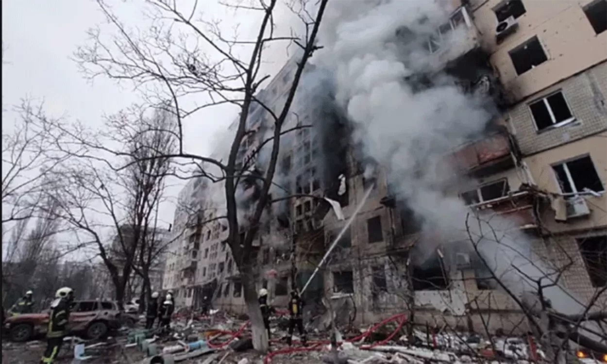 Las conversaciones se aplazan, mientras Rusia amplia los bombardeos sobre Ucrania