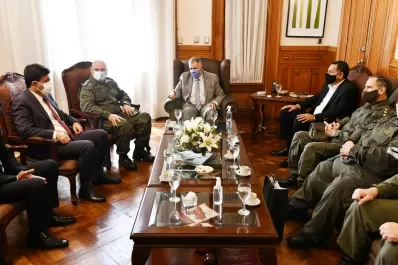 Jaldo recibió a autoridades de Gendarmería, con la mira puesta en combatir el narcomenudeo