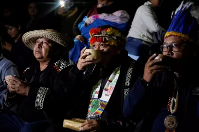 Comunidades del Amazonas se reúnen en Ecuador