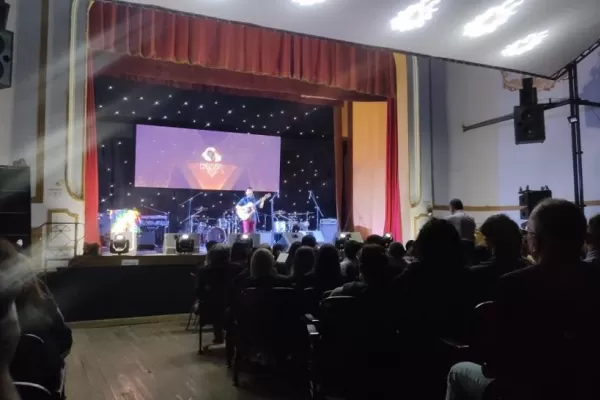 Esteban Lazarte obtuvo el premio Mercedes Sosa de Oro con Pequeña Paz