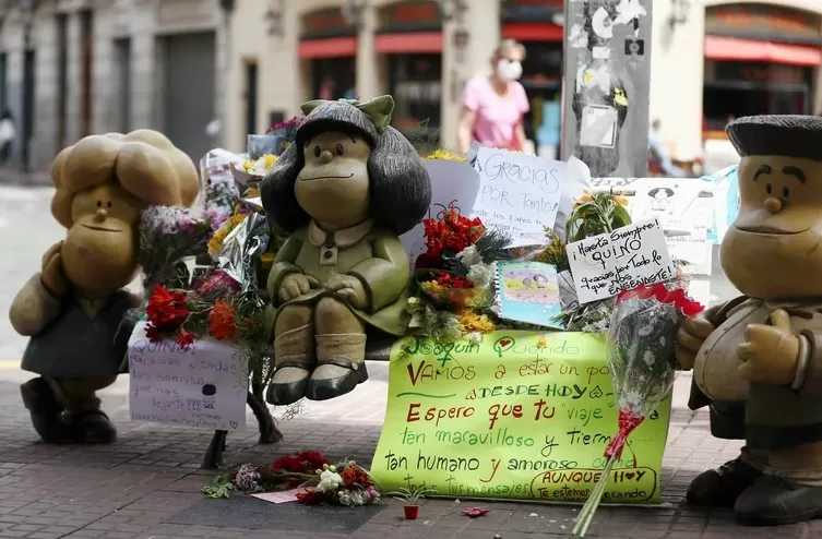 La estatua de Mafalda en Buenos Aires