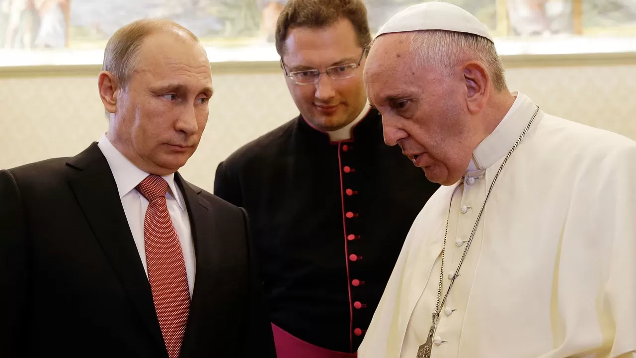 El Papa Francisco y Vladimir Putin, en junio de 2015.