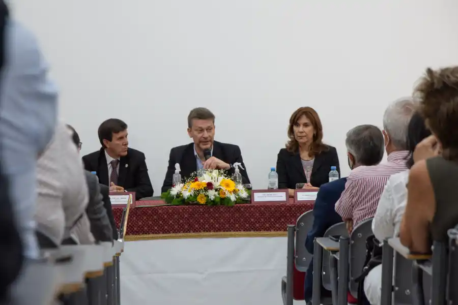 DISERTACIÓN. El titular de la Secretaría de Políticas Universitarias de la Nación, Oscar Alpa, brindó una conferencia en la Facultad de Ciencias Económicas.