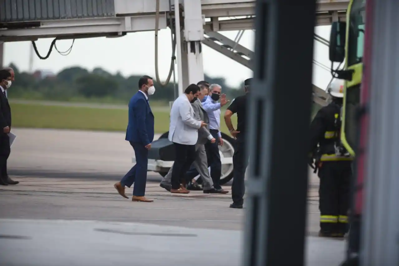 RECIÉN LLEGADO. Aníbal Fernández ya se encuentra en Tucumán.