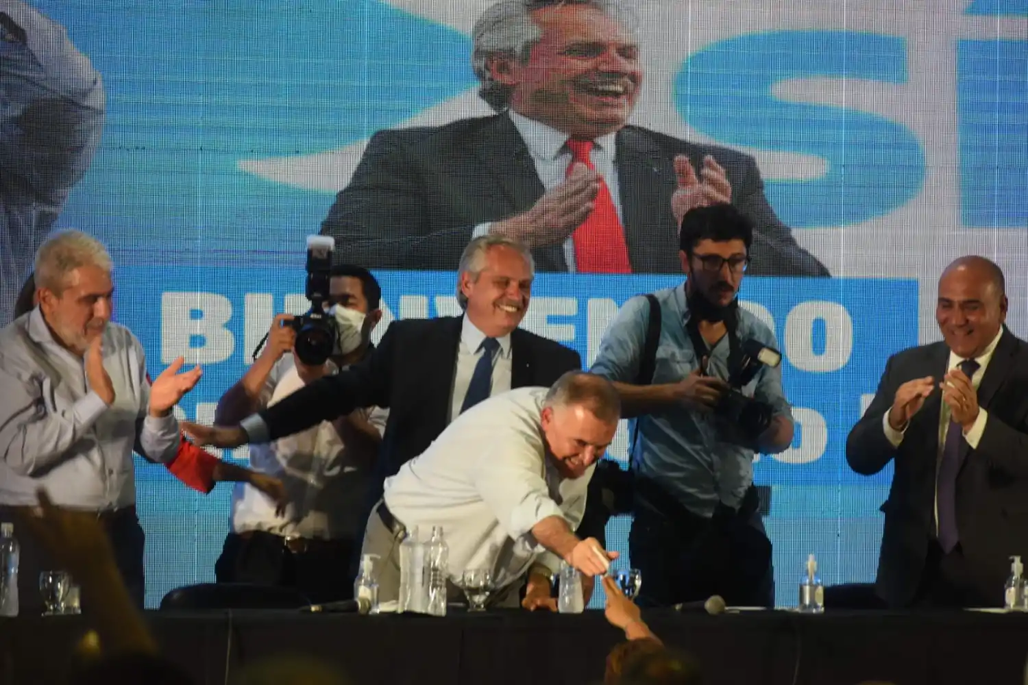 Hay muchos que intentan desanimarnos, dijo Alberto Fernández en Tucumán