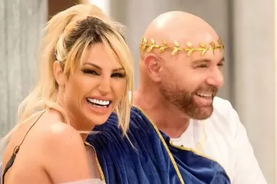 El momento más esperado: Vicky Xipolitakis y Germán Martitegui se besaron en Masterchef