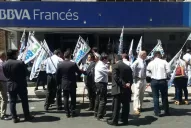 Los bancarios acordaron un anticipo del acuerdo salarial, confirmó La Bancaria Tucumán