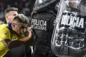 Los hinchas de River agredieron a los jugadores de Boca tras el superclásico
