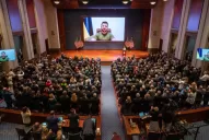 Zelenski cosecha ovaciones con discursos cargados de guiños y memoria histórica