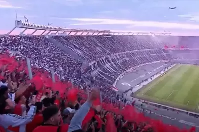 Video: así fue el imponente recibimiento para River en el Superclásico
