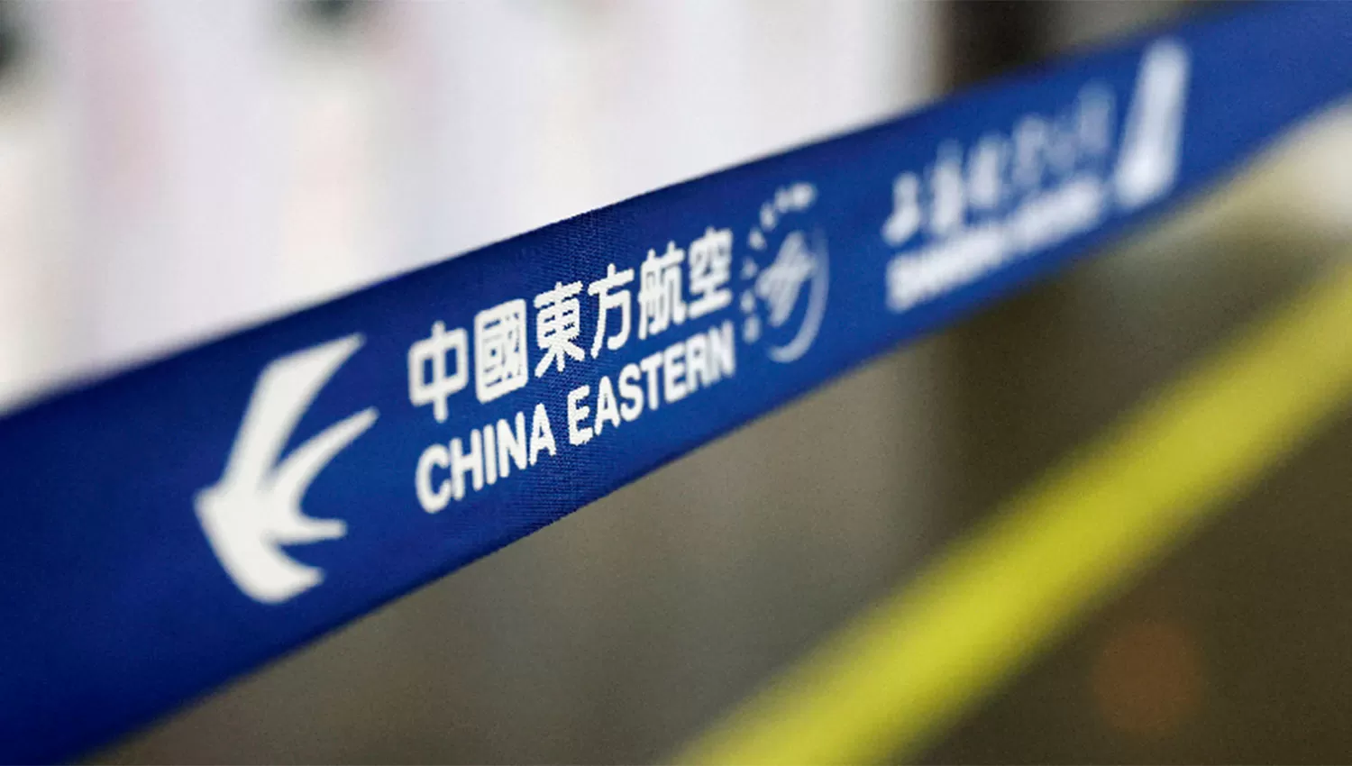 INVESTIGACIÓN. Las autoridades chinas analizan las causas que provocó la tragedia del vuelo de China Eastern Airlines.