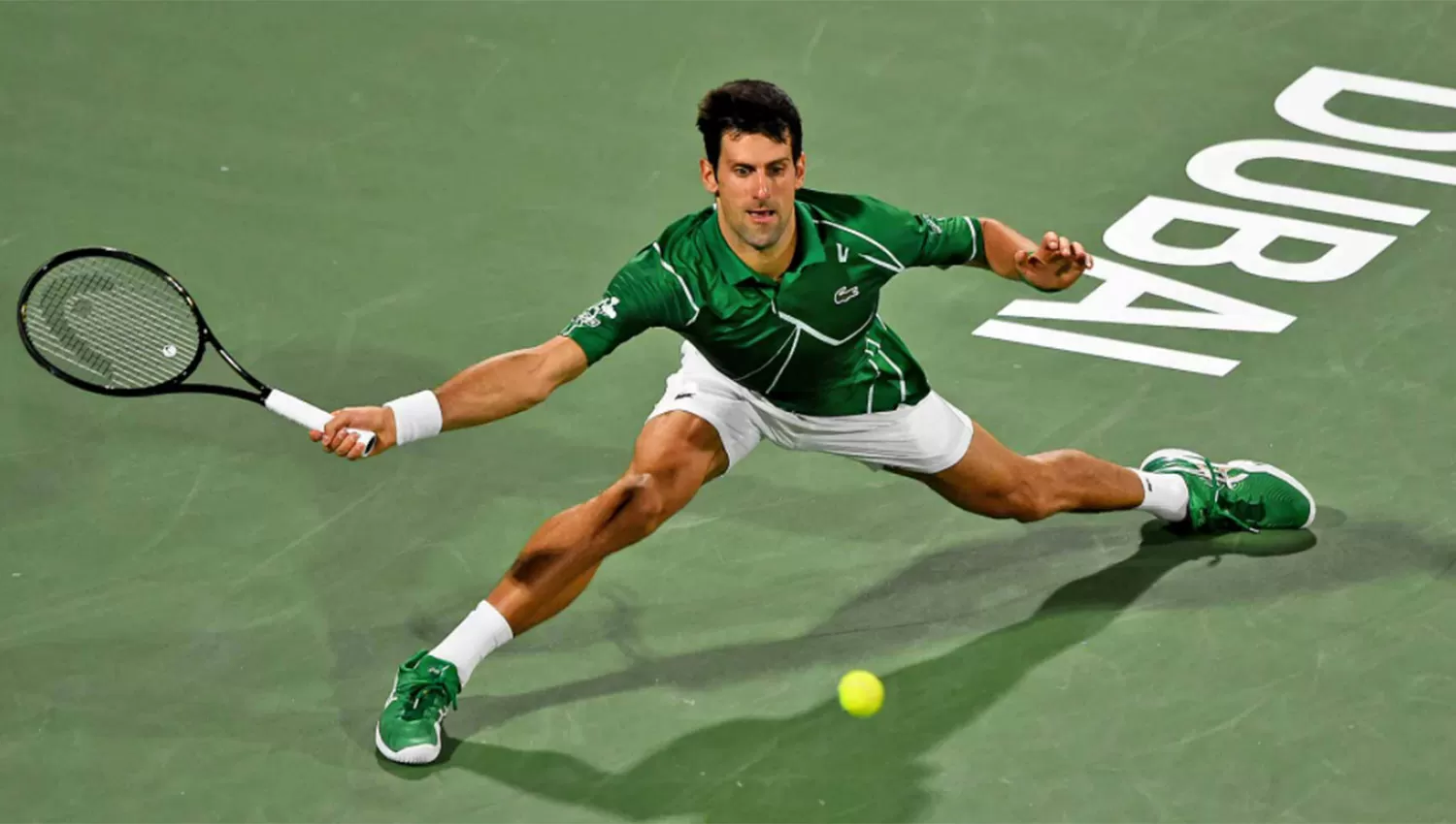 POCO JUEGO. Por su cruzada antivacunas, Djokovic apenas pudo jugar en febrero, en Dubai, durante esta temporada.