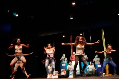 Dictarán un taller gratuito de teatro, danza y música percusiva