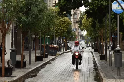 ¿Hay feriado puente después del 24 de marzo?