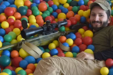 El mejor francotirador del mundo desmintió su muerte en Ucrania