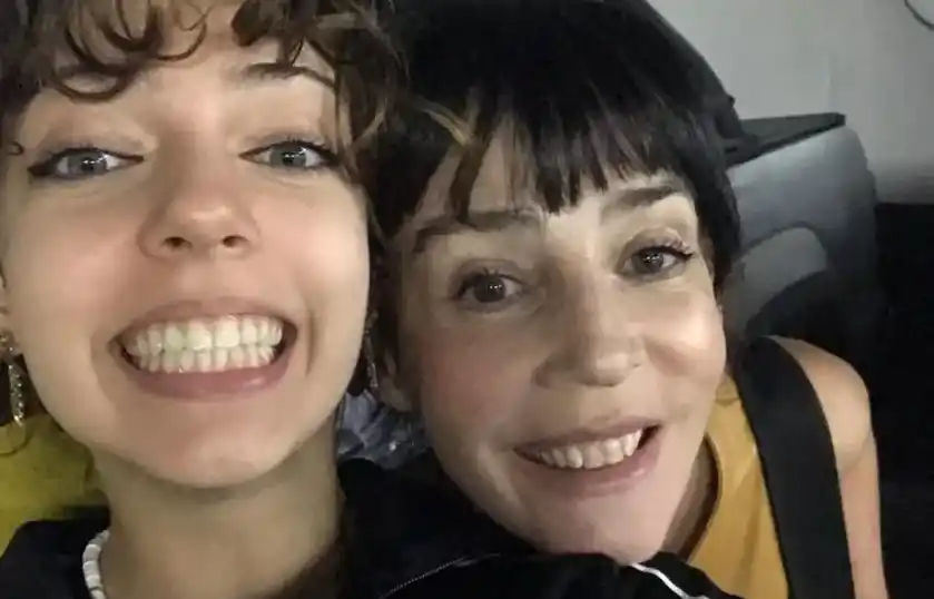 Eloísa Furriel junto a su mamá, la actriz Paola Krum