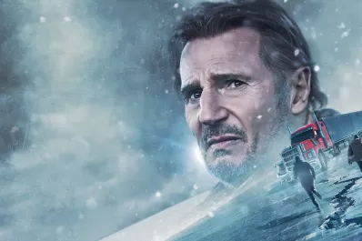 La nueva película de Liam Neeson la está rompiendo en Netflix