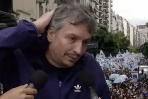 Kirchner, y un velado mensaje al Presidente: Uno elige, los estudios de televisión o la calle