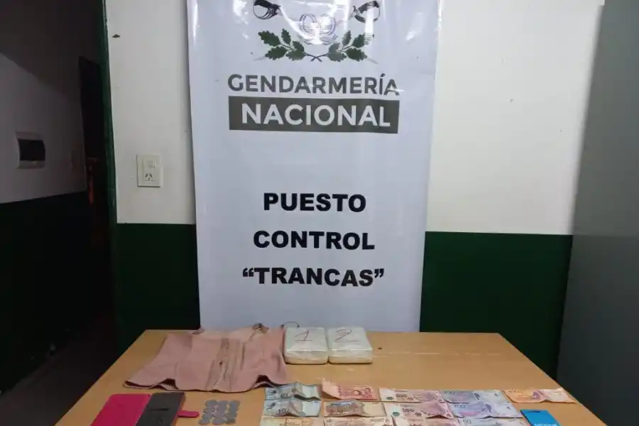 SECUESTRO. La cocaína que transportaban las mujeres, desde Orán hacia Mendoza. Foto: Prensa Gendarmería
