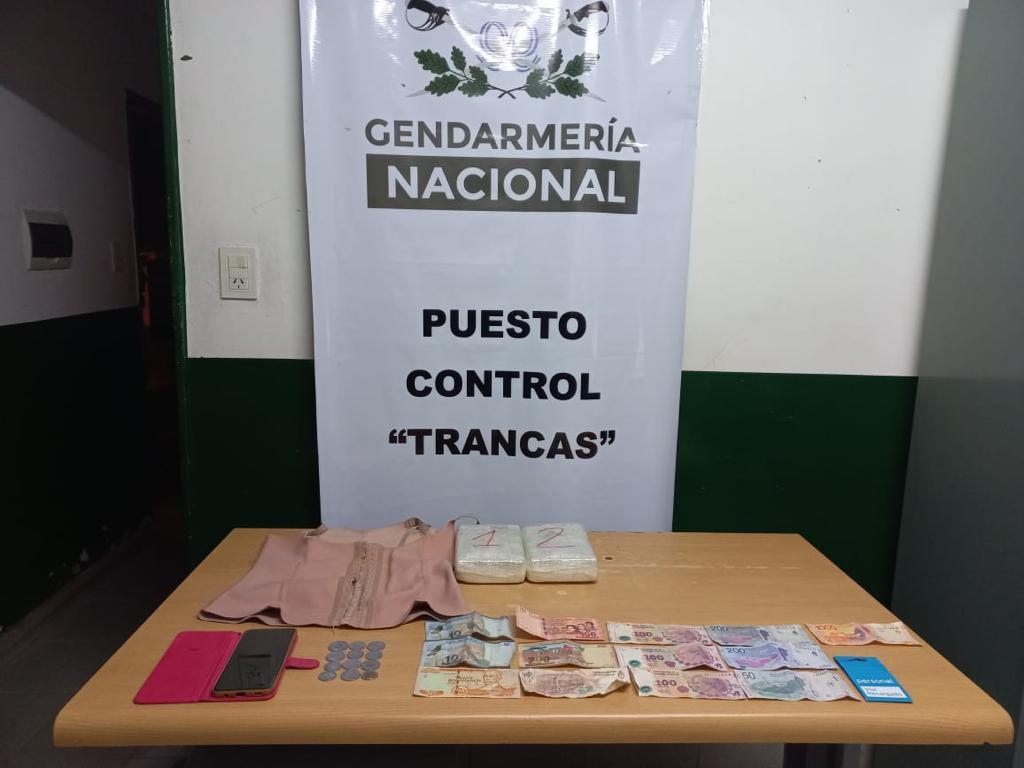 SECUESTRO. La cocaína que transportaban las mujeres, desde Orán hacia Mendoza. Foto: Prensa Gendarmería